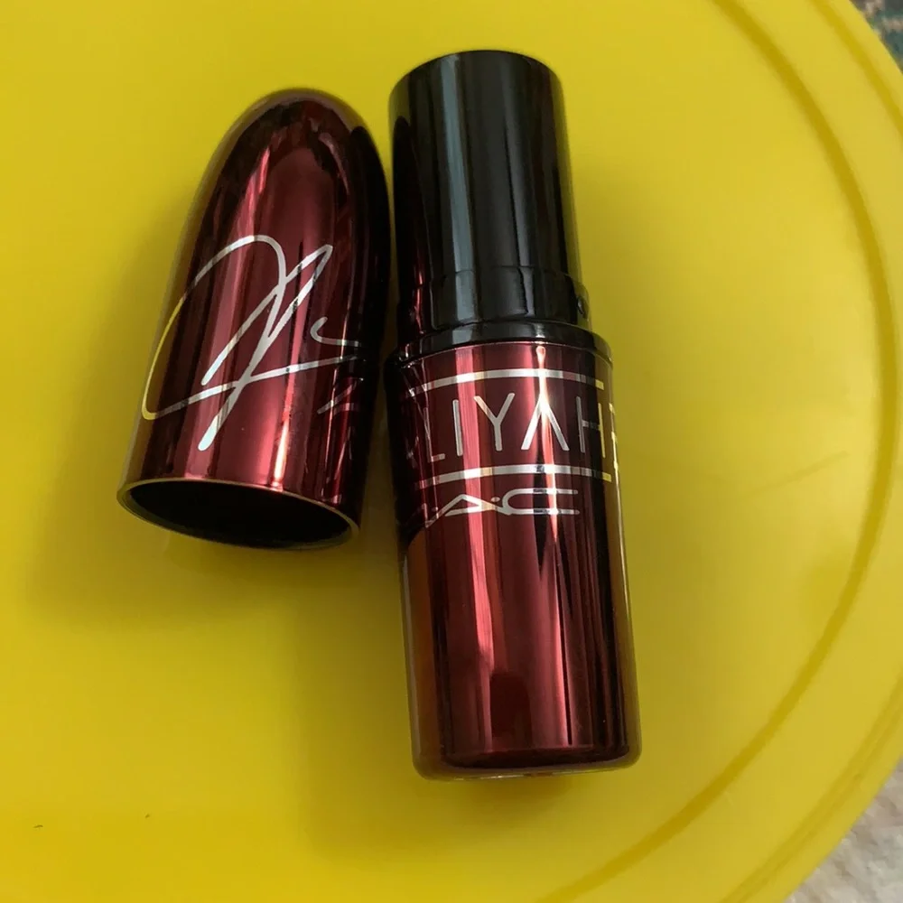 NEW AALIYAH MAC A28 MORE THAN A WOMAN LIPSTICK ROUGE ALEVRES